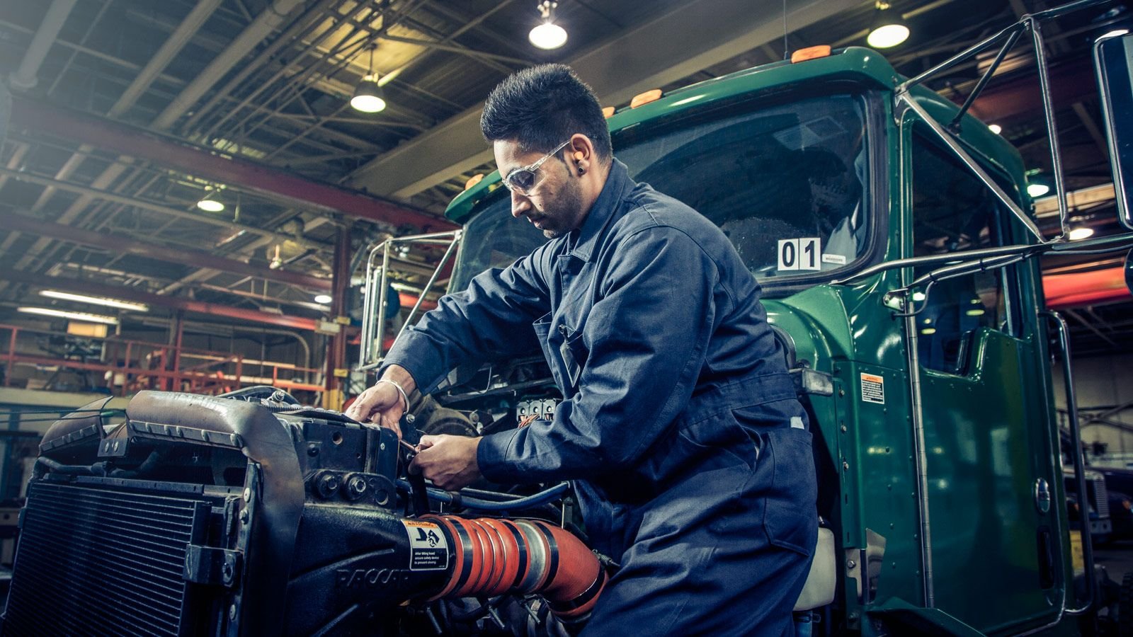 Recruitment for Heavy Duty Mechanic in the United Kingdom Now Hiring